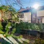 Downtown Homey Duplex With Private Yard Apartmán
