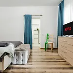 Downtown Homey Duplex With Private Yard Apartmán *