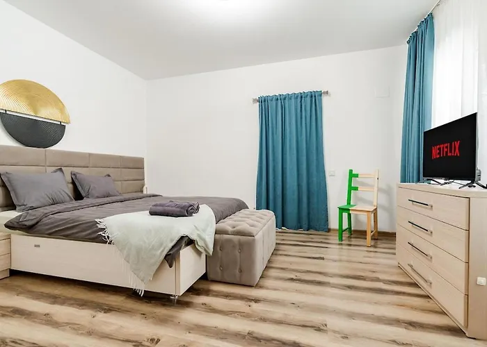 Downtown Homey Duplex With Private Yard Apartment Bucharest