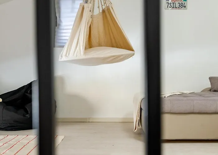 Apartment Downtown Homey Duplex With Private Yard Bucharest